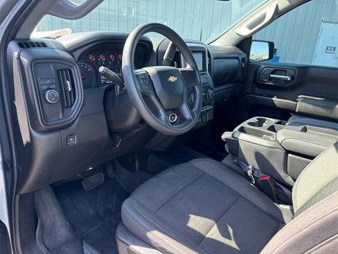 Used 2024 Chevrolet Silverado 1500 Custom image 8
