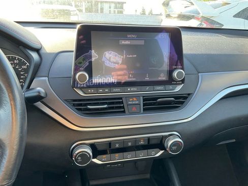 Used 2023 Nissan Altima 2.5 SR image 19