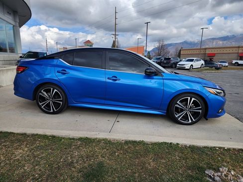 Used 2023 Nissan Sentra SR w/ SR Premium Package image 4