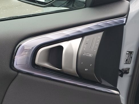 New 2026 BMW X3 xDrive30 w/ Premium Package image 7