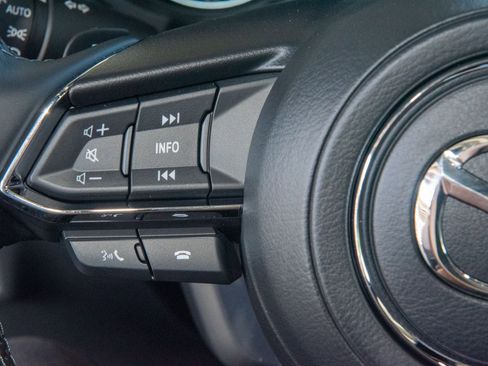 Used 2025 MAZDA CX-5 Signature image 29