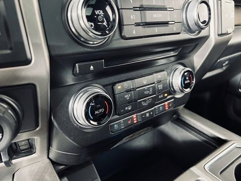 Used 2018 Ford F150 Limited image 35