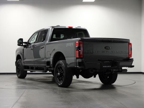 New 2026 Ford F250 Lariat w/ Black Appearance Package image 6