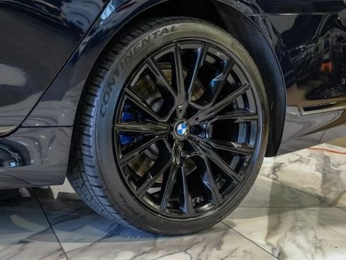 Used 2022 BMW 750i xDrive w/ Luxury Rear Seating Package AWD/4WD image 83
