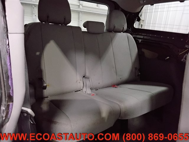 Used 2015 Toyota Sienna XLE w/ XLE Navigation Package FWD image 17