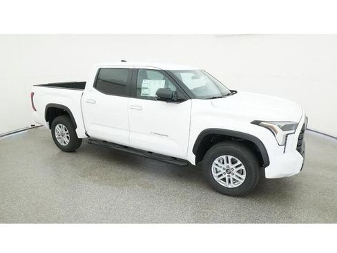 New 2026 Toyota Tundra SR5 AWD/4WD image 12