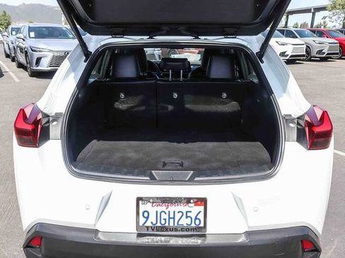 Used 2024 Lexus UX 250h AWD w/ Premium Package image 32