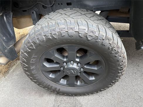 Used 2022 RAM 2500 Big Horn w/ Level C Equiment Group AWD/4WD image 10