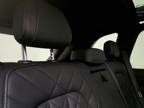 Used 2025 BMW X5 xDrive40i w/ M Sport Package AWD/4WD image 41