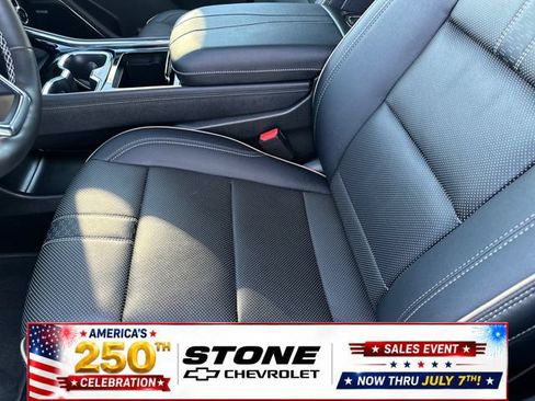 Certified 2026 Chevrolet Traverse High Country FWD image 11