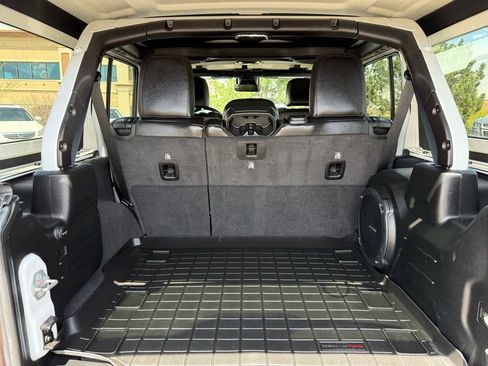 Used 2021 Jeep Wrangler Unlimited Sahara image 19