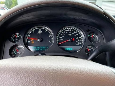 Used 2011 GMC Yukon SLT w/ SLT-2 Equipment Package AWD/4WD image 21