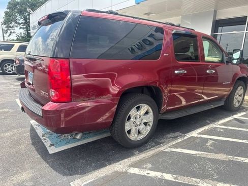 Used 2010 GMC Yukon XL SLT AWD/4WD image 3