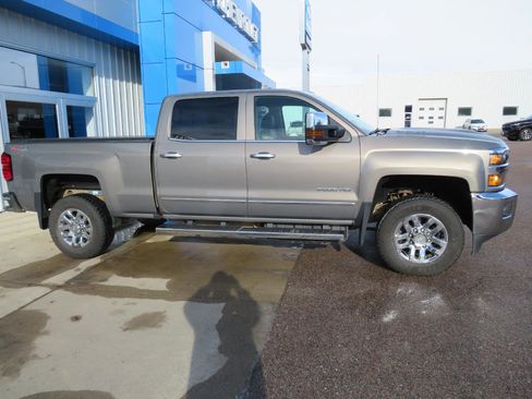 Used 2017 Chevrolet Silverado 2500 LTZ w/ Duramax Plus Package image 12