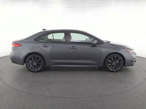 Used 2026 Toyota Corolla SE w/ SE Package FWD image 8