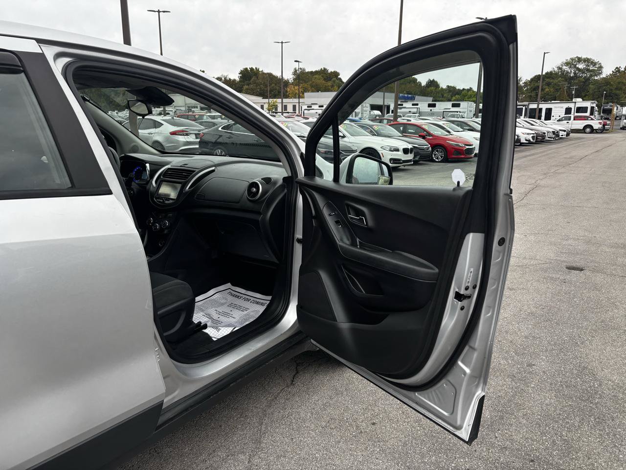 Used 2016 Chevrolet Trax LS AWD/4WD image 9