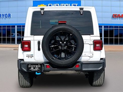 Used 2023 Jeep Wrangler Unlimited Sahara image 6