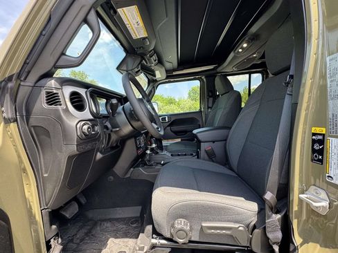 New 2026 Jeep Wrangler Unlimited Sport AWD/4WD image 12