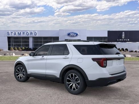 New 2026 Ford Explorer ST-Line AWD/4WD image 4