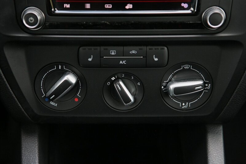 Used 2017 Volkswagen Jetta SE FWD image 20