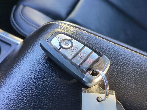 Used 2019 Ford F150 Lariat w/ Equipment Group 502A Luxury image 41