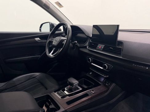 Used 2023 Audi Q5 2.0T Premium Plus w/ Premium Plus Package AWD/4WD image 17
