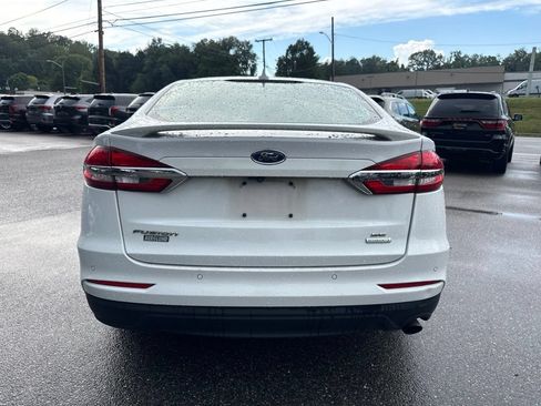 Used 2019 Ford Fusion SE w/ Equipment Group 151A FWD image 5