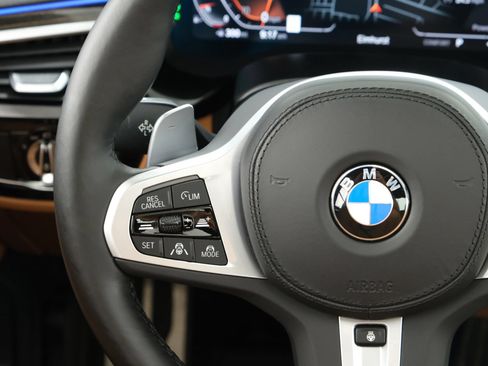 Used 2023 BMW 540i xDrive w/ Executive Package AWD/4WD image 11