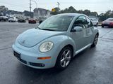 Used 2010 Volkswagen Beetle Coupe image 5
