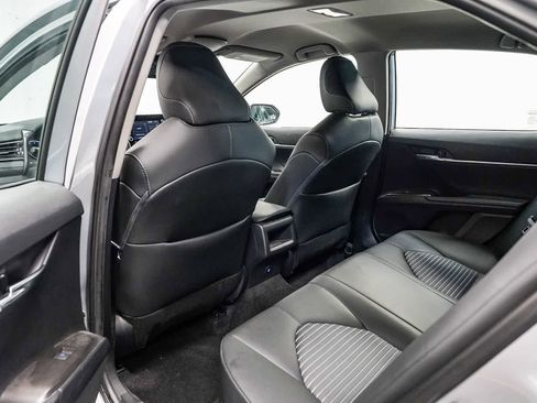 Used 2023 Toyota Camry SE w/ Convenience Package FWD image 18