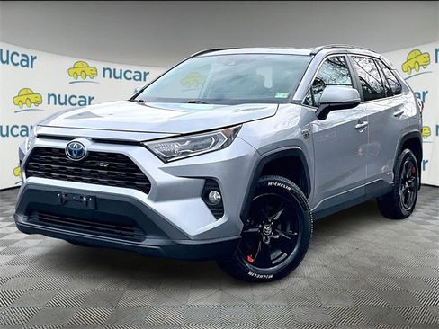 Used 2019 Toyota RAV4 XLE image 12