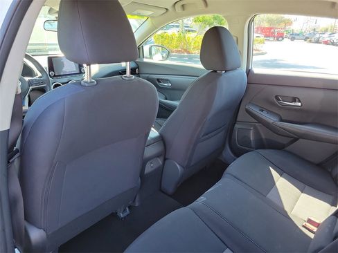 Used 2021 Nissan Sentra SV image 11