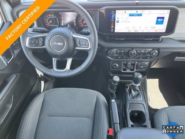 Used 2026 Jeep Wrangler Unlimited Sahara AWD/4WD image 14
