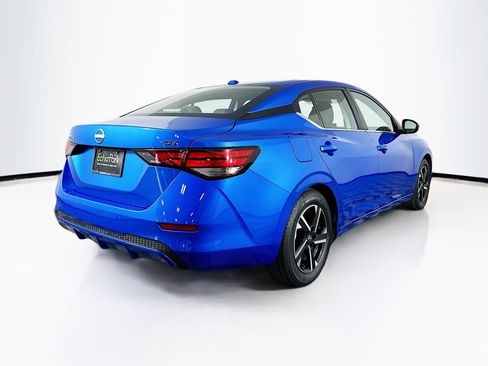Used 2024 Nissan Sentra SV image 9