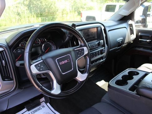 Used 2015 GMC Sierra 2500 SLE AWD/4WD image 9