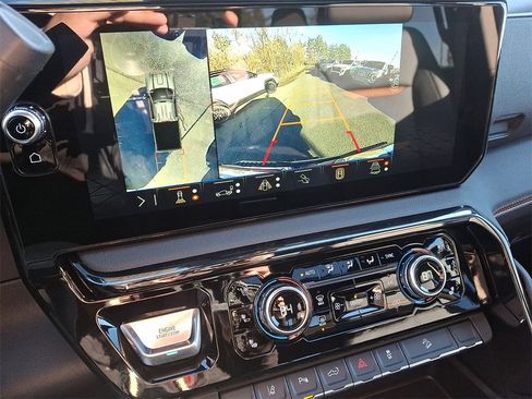 New 2026 GMC Sierra 2500 AT4 w/ AT4 Premium Plus Package image 14