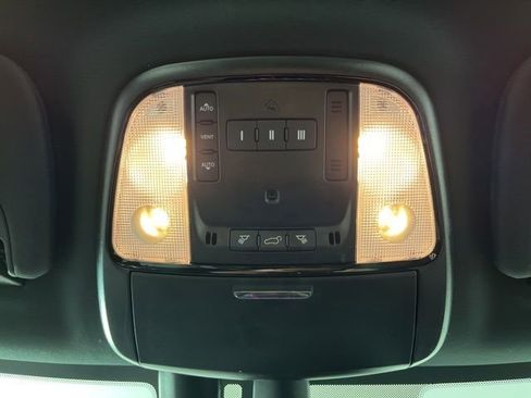 Used 2024 Dodge Durango GT image 37