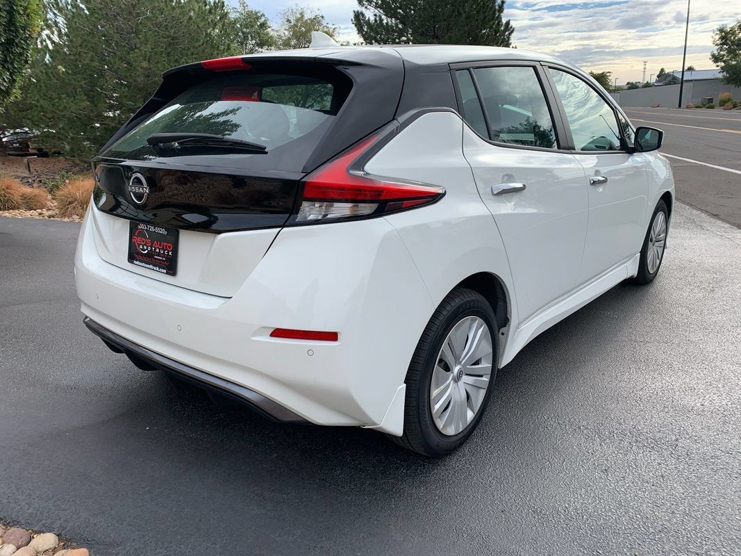 Used 2025 Nissan Leaf S FWD image 3
