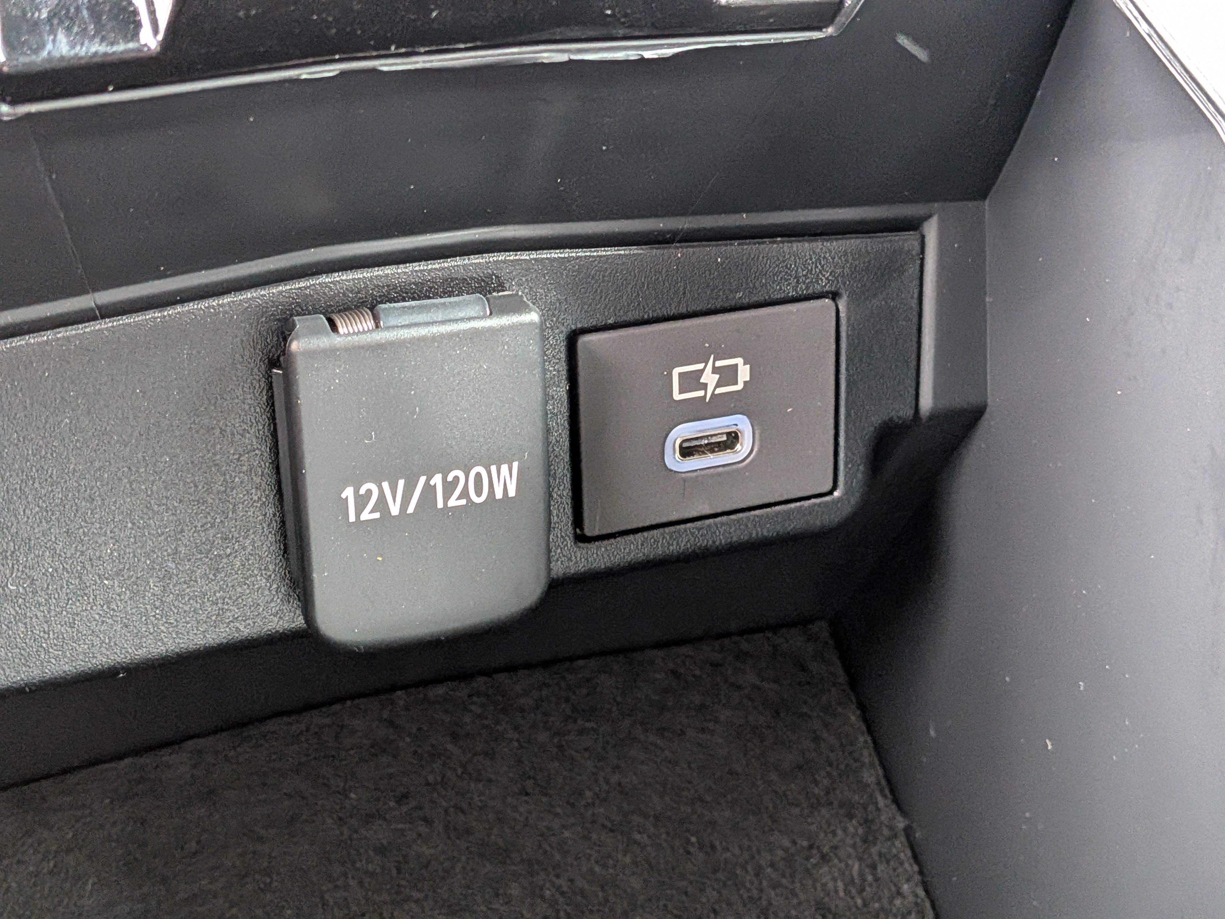 Used 2026 Toyota Corolla XSE FWD image 32