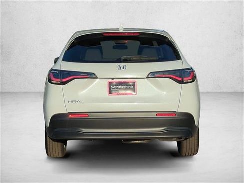 New 2027 Honda HR-V LX image 8