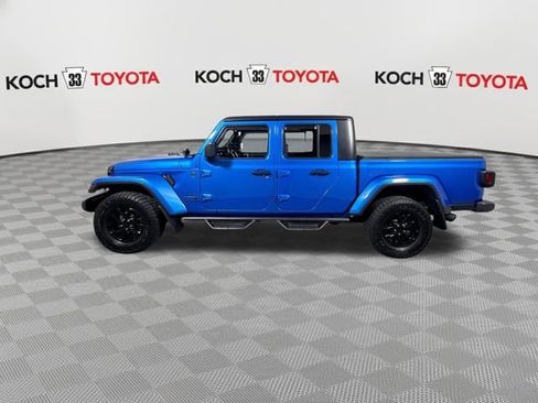 Used 2022 Jeep Gladiator Sport image 5