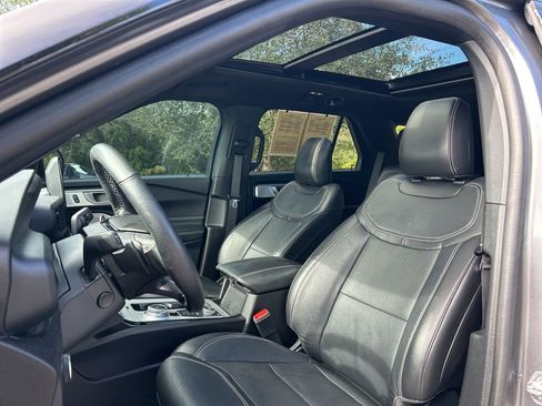 Used 2023 Ford Explorer ST w/ Equipment Group 401A image 19