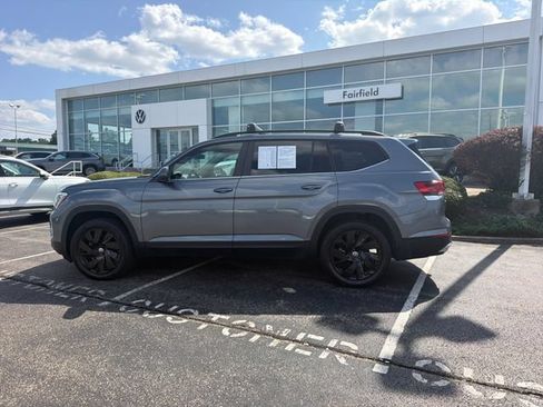 Used 2024 Volkswagen Atlas SE AWD/4WD image 9