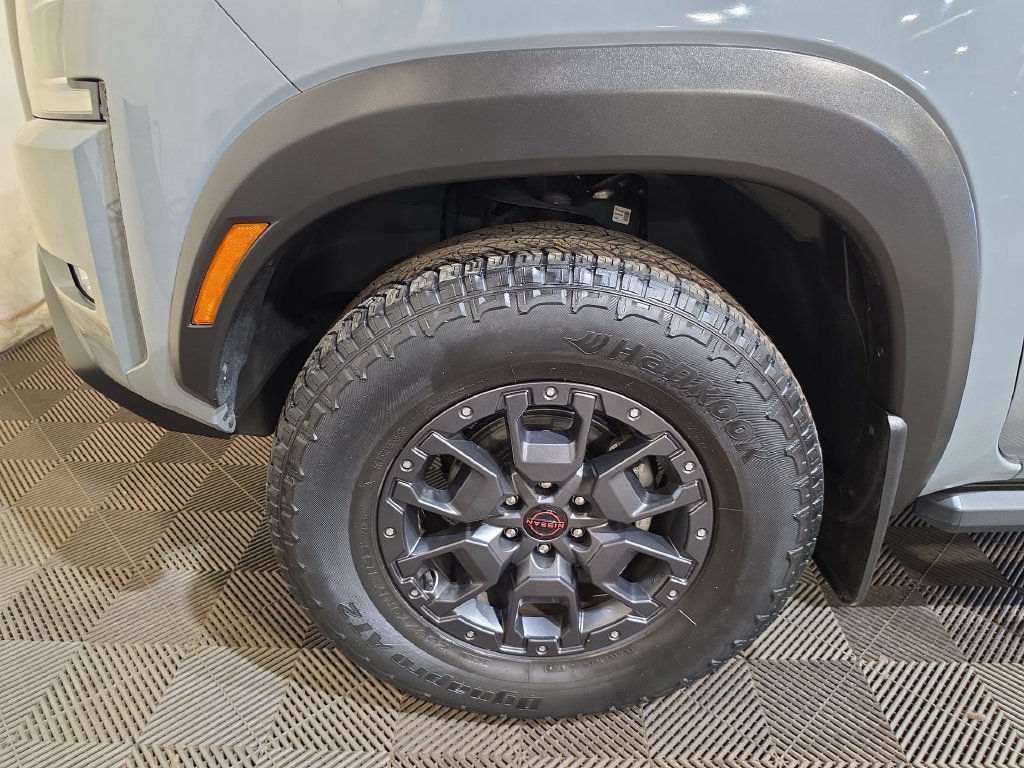Used 2022 Nissan Frontier PRO-4X w/ Pro-4X Premium Package AWD/4WD image 19
