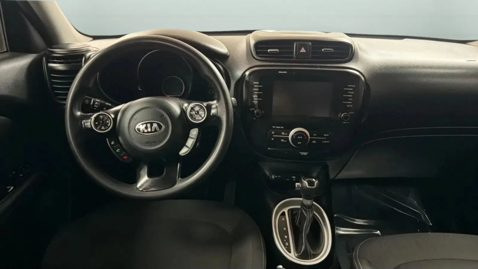 Used 2019 Kia Soul + FWD image 11