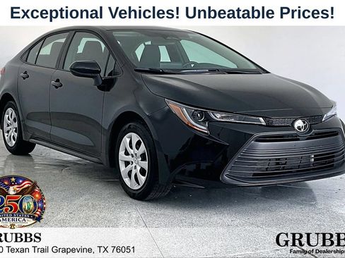 Used 2026 Toyota Corolla LE FWD image 1