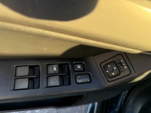 Used 2013 Mitsubishi Lancer ES image 18