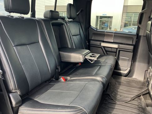 Used 2020 Ford F350 Lariat w/ Chrome Package image 34