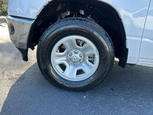 Used 2020 RAM 1500 Tradesman AWD/4WD image 9