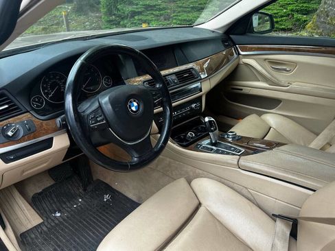 Used 2011 BMW 550i xDrive 550i xDrive AWD 4dr Sedan image 9